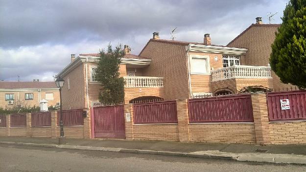 Casa en Villanueva de la Torre