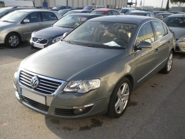 VOLKSWAGEN PASSAT 2.0 TDI HIGHLINE DSG 140 CV