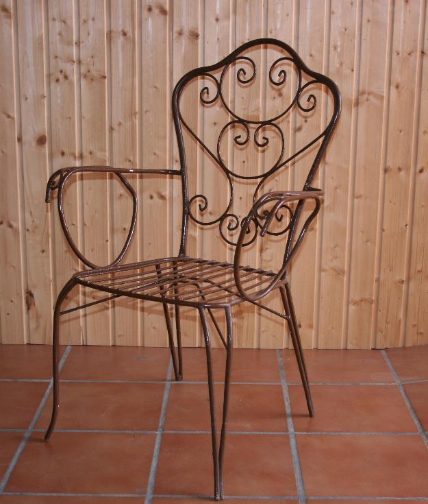 Silla de hierro para jardín o cocina