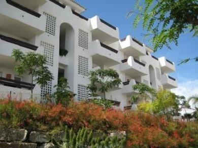 Apartamento con 3 dormitorios se vende en Estepona, Costa del Sol