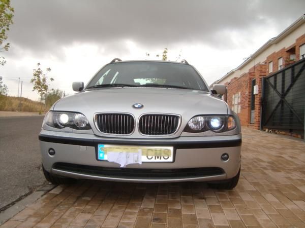 vendo bmw 330xd touring