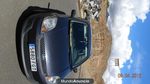 vendo ford fiesta