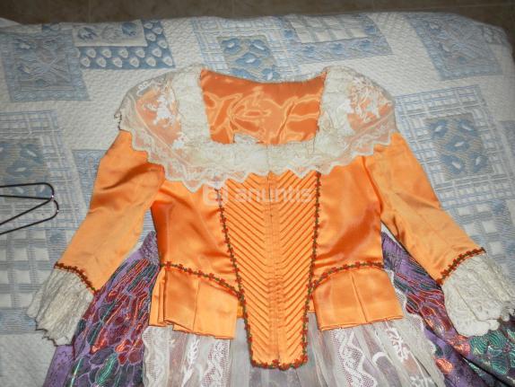 VENDO TRAJE DE FALLERA NIÑA DE 9 A 12 AÑOS.