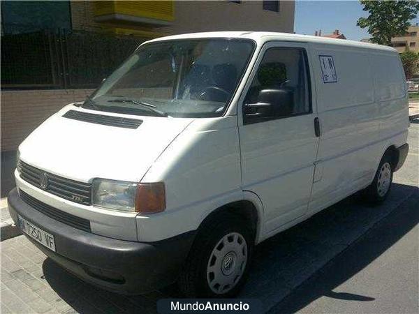 Volkswagen Transporter 2.5TDi isotermo 102 cv