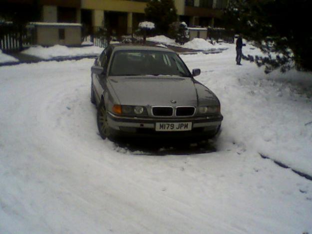 BMW 740i E38, 299cv