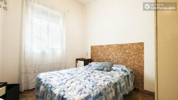 Humble 1-bedroom apartment in popular Guindalera neighbourhood