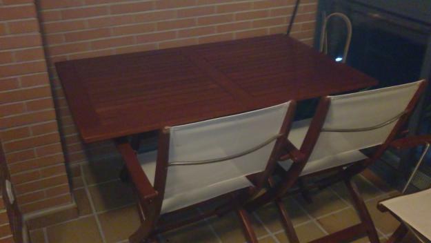 Mesa de madera balau con seis sillas