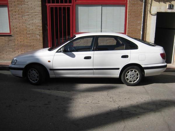 VENDO TOYOTA CARINA E Sedan 2.0 GLI Standard. 1992