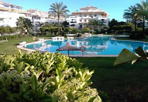 Apartamento a la venta en Nueva Andalucía Costa del Sol