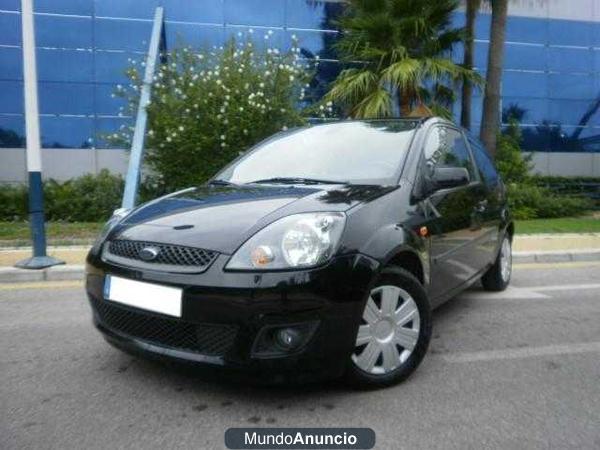 Ford Fiesta 1.3 Newport  ** GARANTIA 12 M