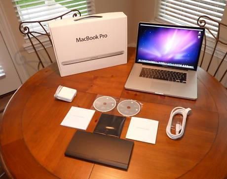 Macbook Pro 17 3.06Ghz 4GB 500GB 7200RPM