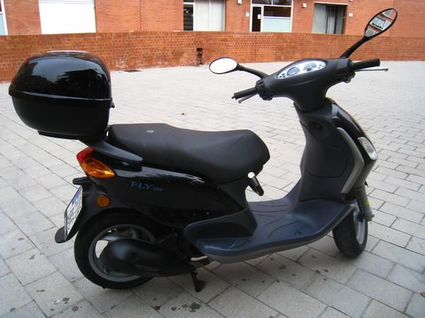 POR TRASLADO A ALEMANIA VENDOTODO, Y  MI PIAGGIO FLY 125cc TAMBIEN