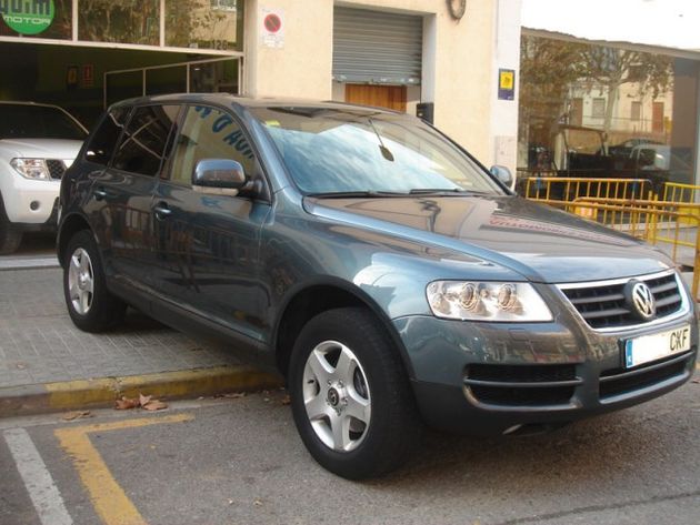 VOLKSWAGEN Touareg 3.2 V6 Tiptronic