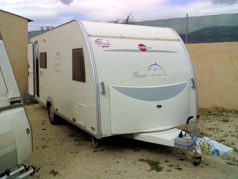 Caravana Burstner Flipper 500 tk