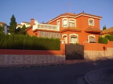 Chalet con 4 dormitorios se vende en Mijas Costa, Costa del Sol