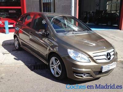 Mercedes Benz B180