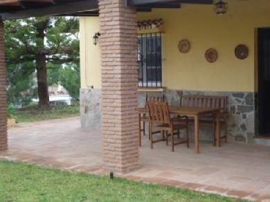 Chalet con 3 dormitorios se vende en Alhaurin el Grande