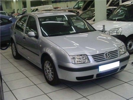 VOLKSWAGEN BORA 1.9 TDI CONCEPTLINE 100CV - Madrid