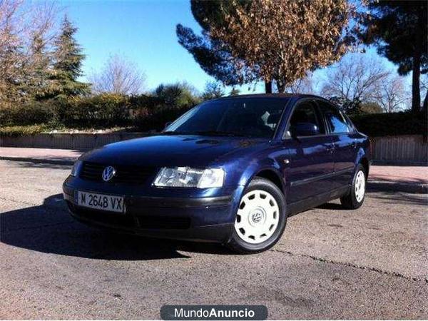 Volkswagen Passat 1.8 Comfortline