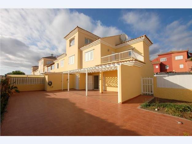 Casa adosada en San Bartolomé de Tirajana