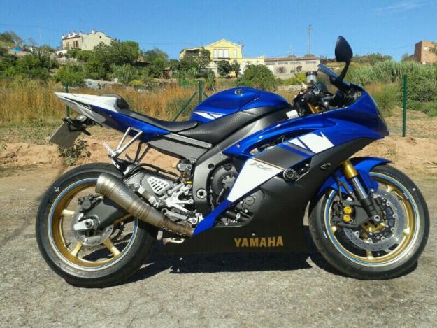 Moto Yamaha YZF-R6 2008