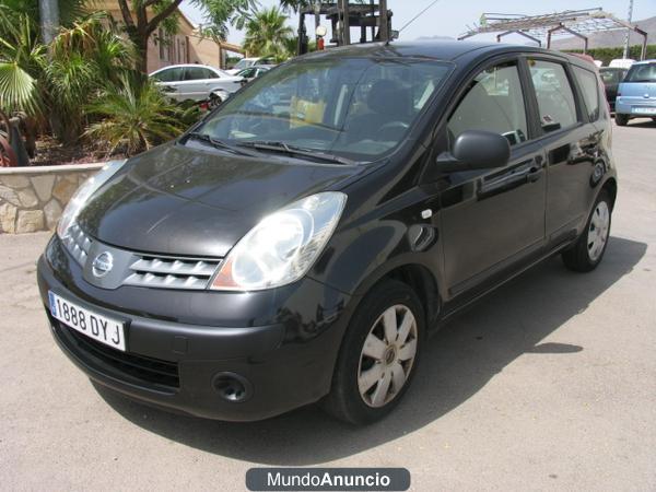 NISSAN NOTE 1.5 DCI 86 CV con libro de mantenimiento.