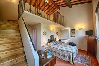 Apartamento : 1/6 personas - piscina - reggello  florencia (provincia de)  toscana  italia