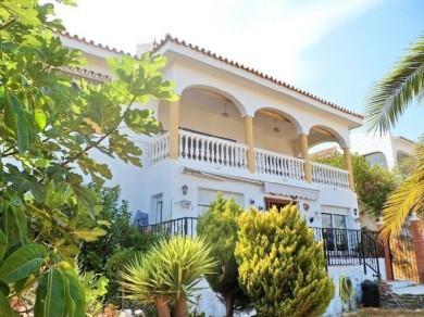 Chalet con 5 dormitorios se vende en Mijas Costa, Costa del Sol