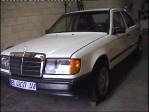 Mercedes 230-E