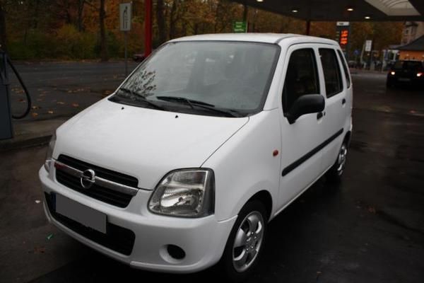 Opel Agila 2004