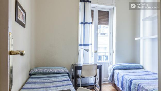 Rooms available - Stylish student residence near Plaza de España metro station