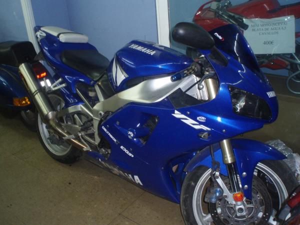 yamaha r1-2000