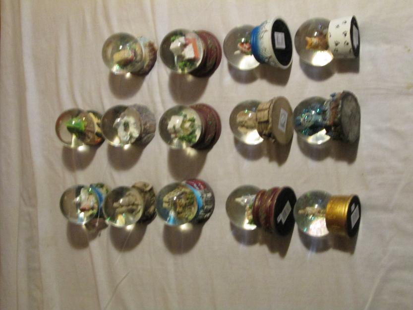 coleccion de 14 bolas de cristal de nieve