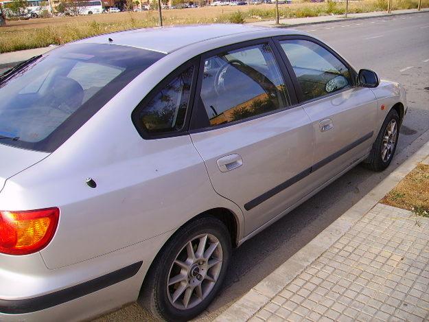 Por 136 € al mes ya tienes coche seas Español o Residente ,y sin entrada: Elantra 2.0 GLS