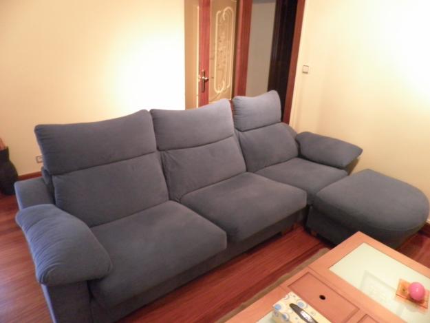 SE VENDE SOFA + PUFF SEMINUEVOS EN MUY BUEN ESTADO