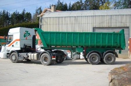 RENAULT 420. 18 T 4X2 CON BAñERA. - Vizcaya