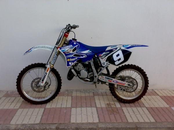 VENDO MOTO CROSS YAMAHA YZ125 (2006)