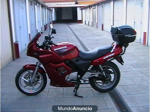 Cambio Honda CB500S carenada y limitada por Tricke r250