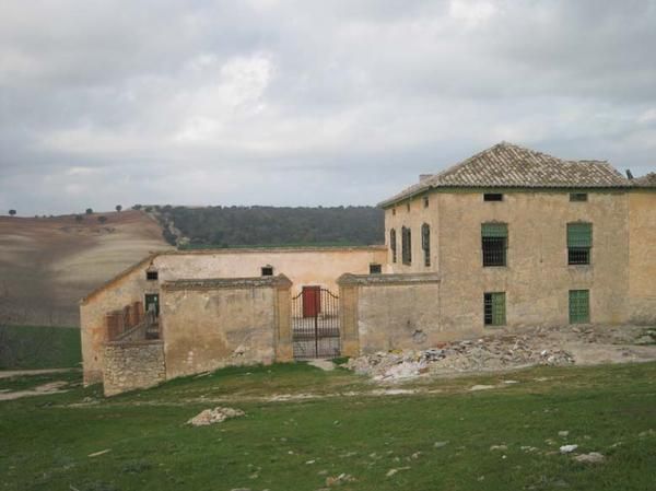 VENDO CORTIJO SEÑOREAL EN GUADAHORTUNA