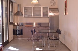 Apartamento : 1/3 personas - cagliari  cagliari (provincia de)  cerdena  italia