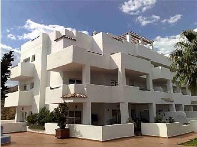 Apartamento con 3 dormitorios se vende en Estepona, Costa del Sol