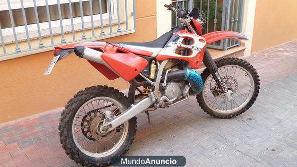 vendo moto de enduro en buen estado