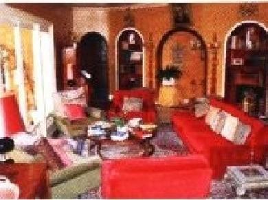 Chalet con 4 dormitorios se vende en Marbella, Costa del Sol