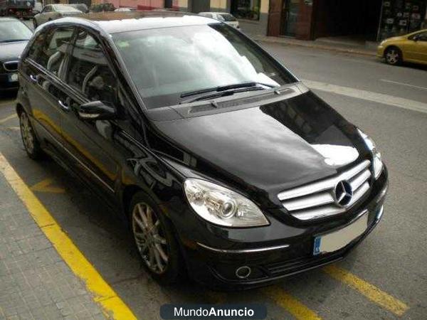 Mercedes-Benz B 200 PIEL XENON NAVI PDC LL 17