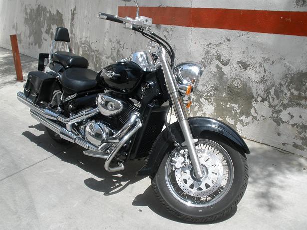 Suzuki Intruder C800