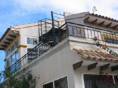 Apartamento con 2 dormitorios se vende en Punta Prima, Costa Blanca