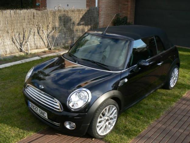 2009 Mini - Cooper cabrio negro