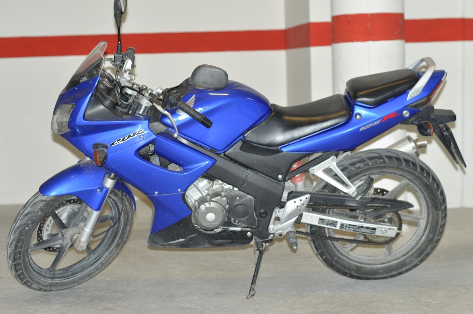 Honda cbr-125c URGENTE, barato