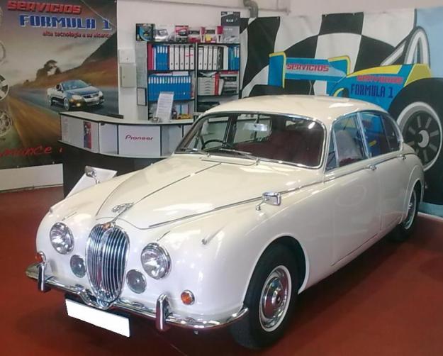 Jaguar MK II