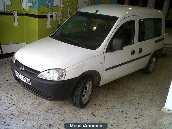 Opel Combo 1.3CDTI Tour Essentia75